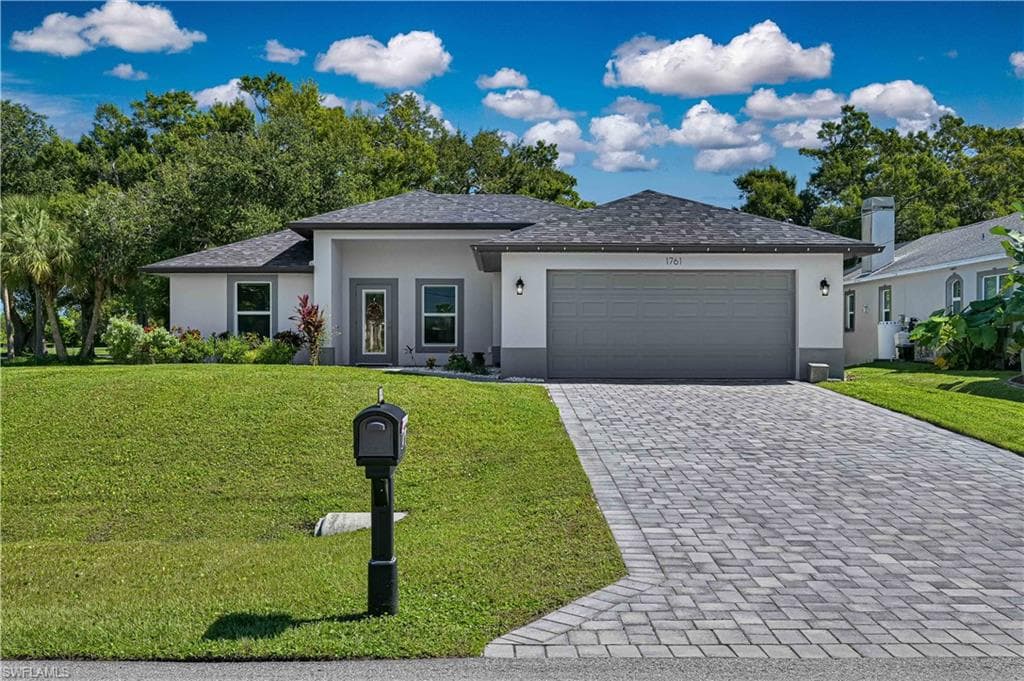 1761 26th Ave, Cape Coral