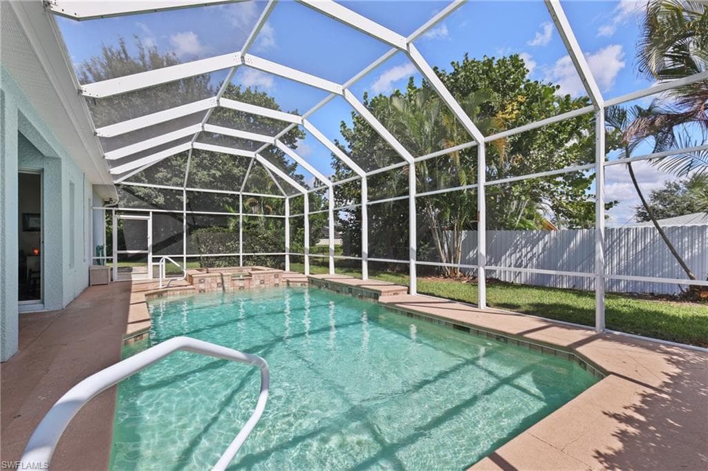 4111 10th Pl, Cape Coral, photo 2