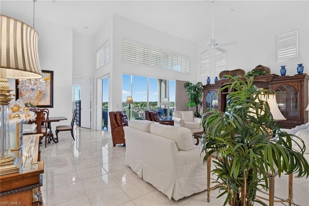 1600 Clermont Dr #403, Naples, photo 3