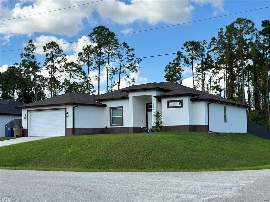 3200 21st St, Lehigh Acres