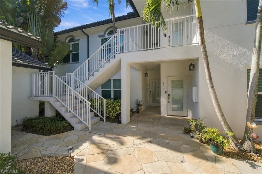 2145 Cay Lagoon Dr #322, Naples, photo 2