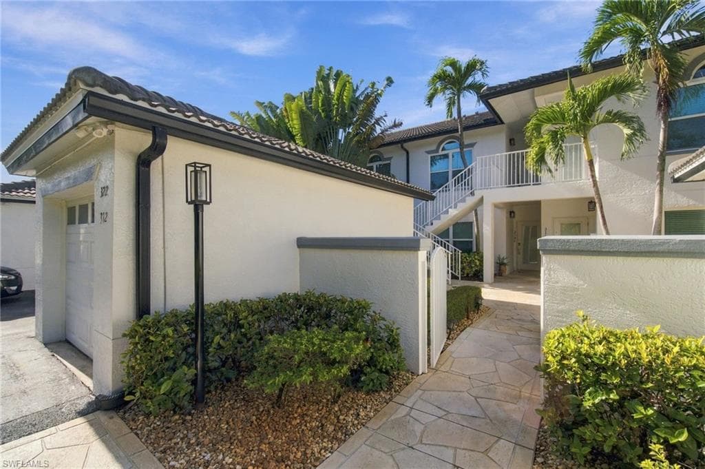 2145 Cay Lagoon Dr #322, Naples