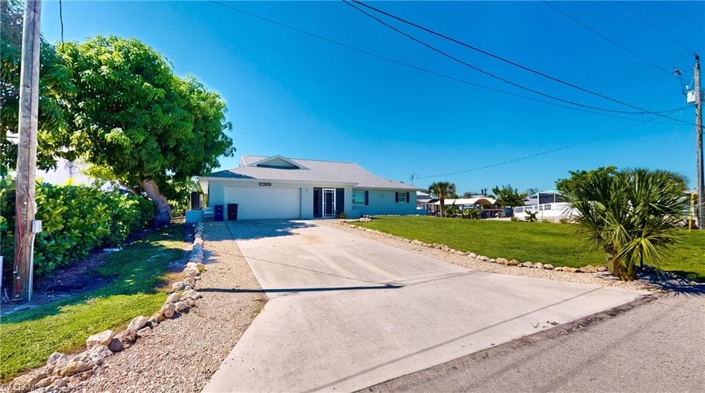 16005 Buccaneer St, Bokeelia, photo 2