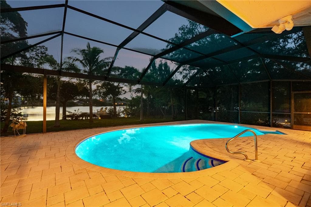 7337 Lake Dr, Fort Myers, photo 2