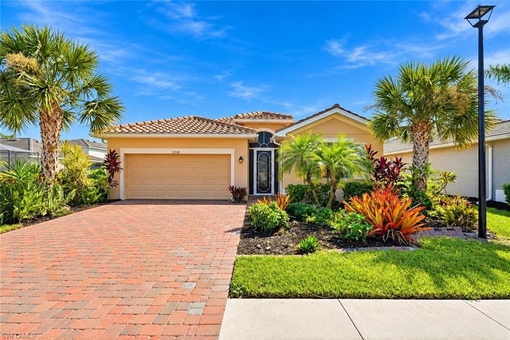 2218 Cara Cara Way, Naples