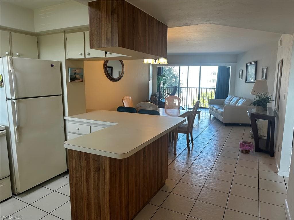 995 Anglers Cv #n405, Marco Island, photo 2