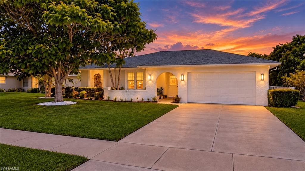 1089 Nottingham Dr, Naples, photo 3