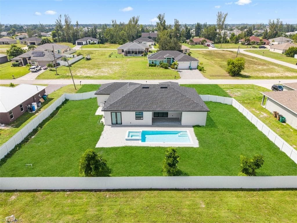 1835 20th Pl, Cape Coral