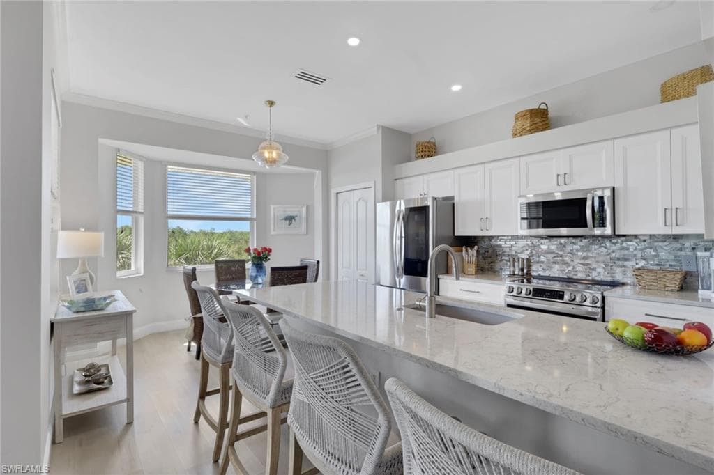 8610 Cedar Hammock Cir #1241, Naples