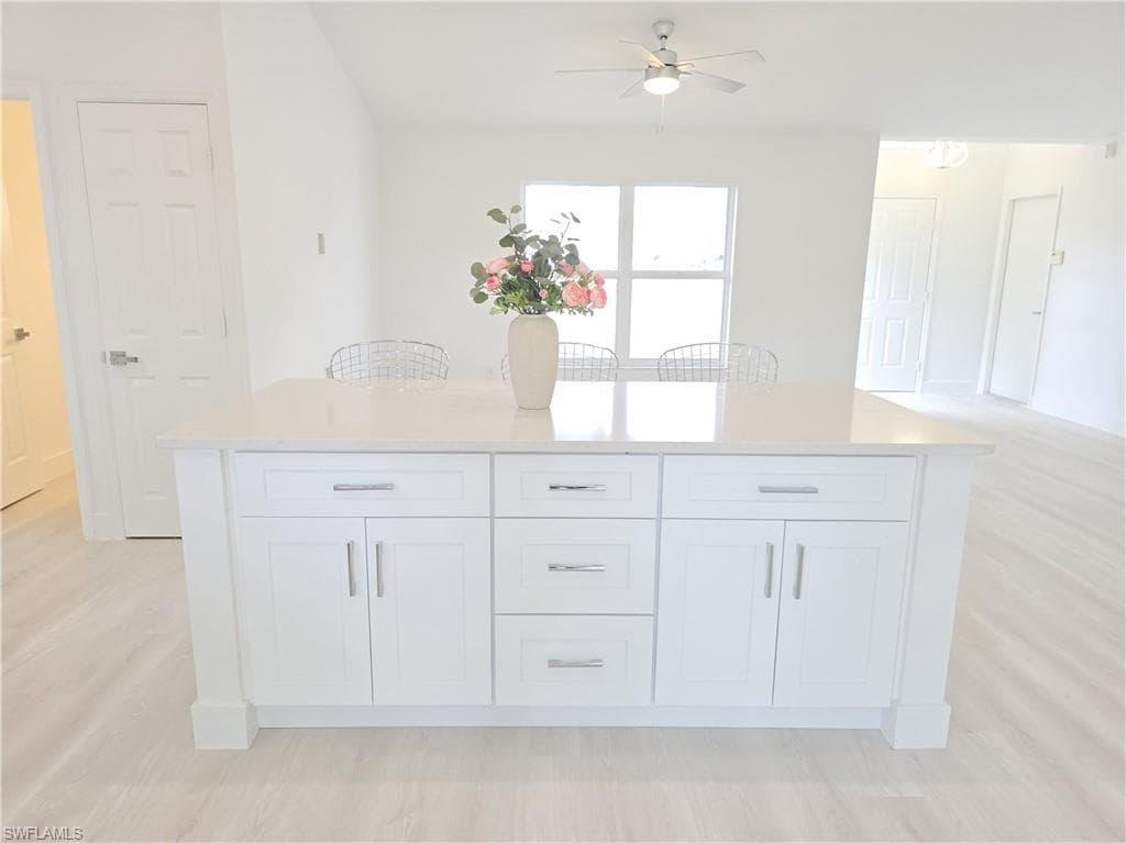 687 Grove Dr, Naples, photo 3