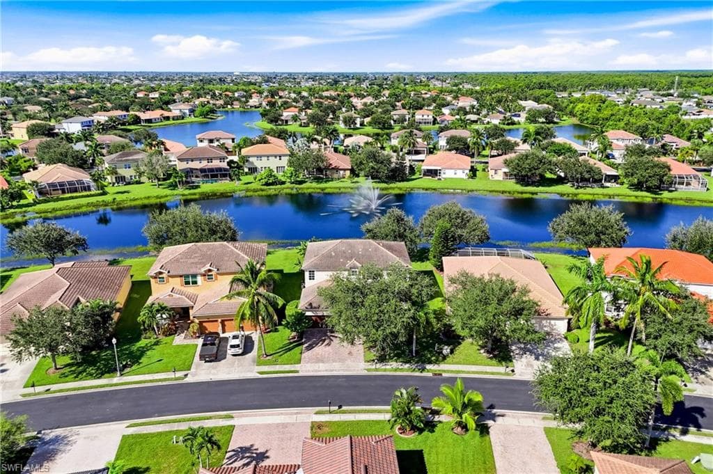 3028 Lake Butler Ct, Cape Coral, photo 3