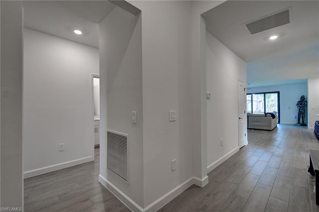 19243 Gentry Pl, Estero, photo 3