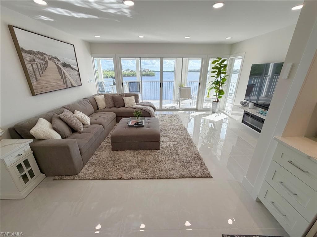 4895 Bonita Beach Rd #202, Bonita Springs