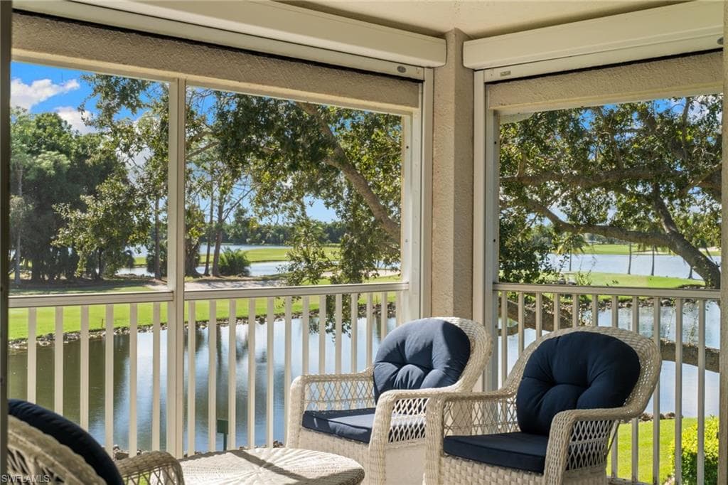 8520 Mystic Greens Way #406, Naples, photo 2