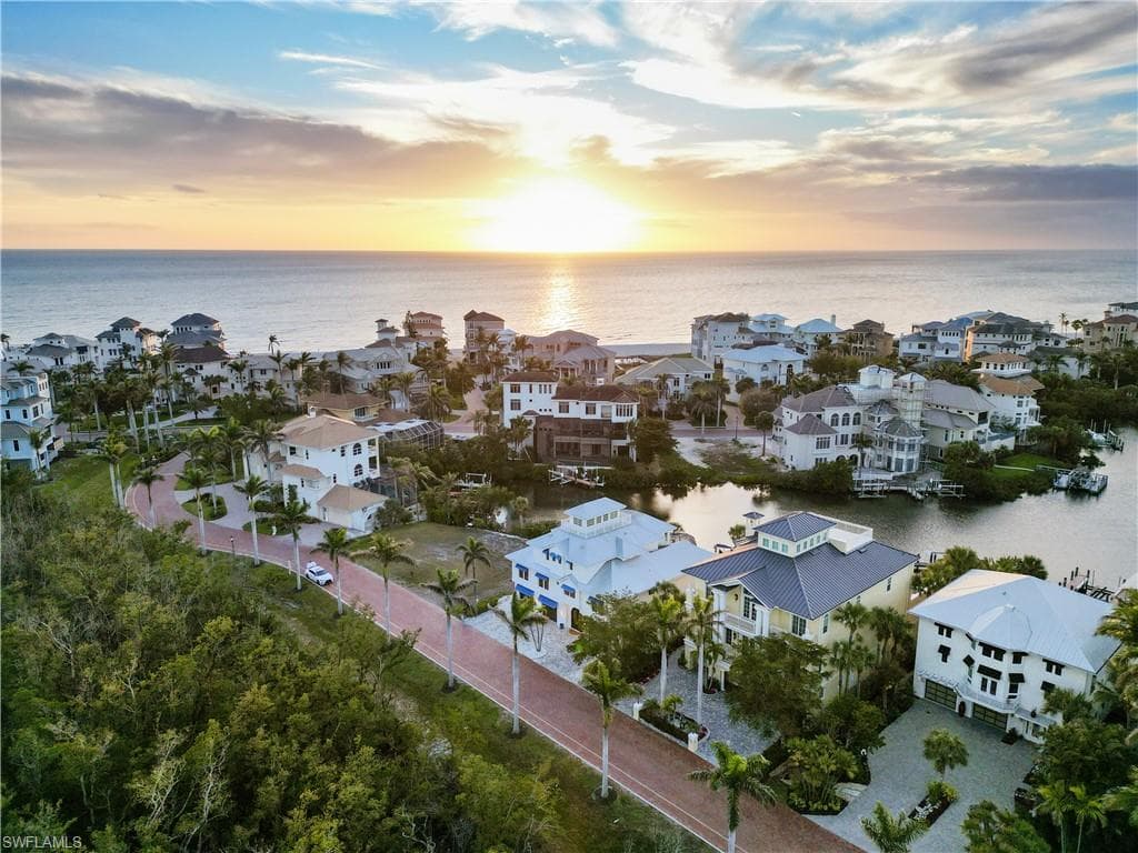 237 Bayfront Dr, Bonita Springs