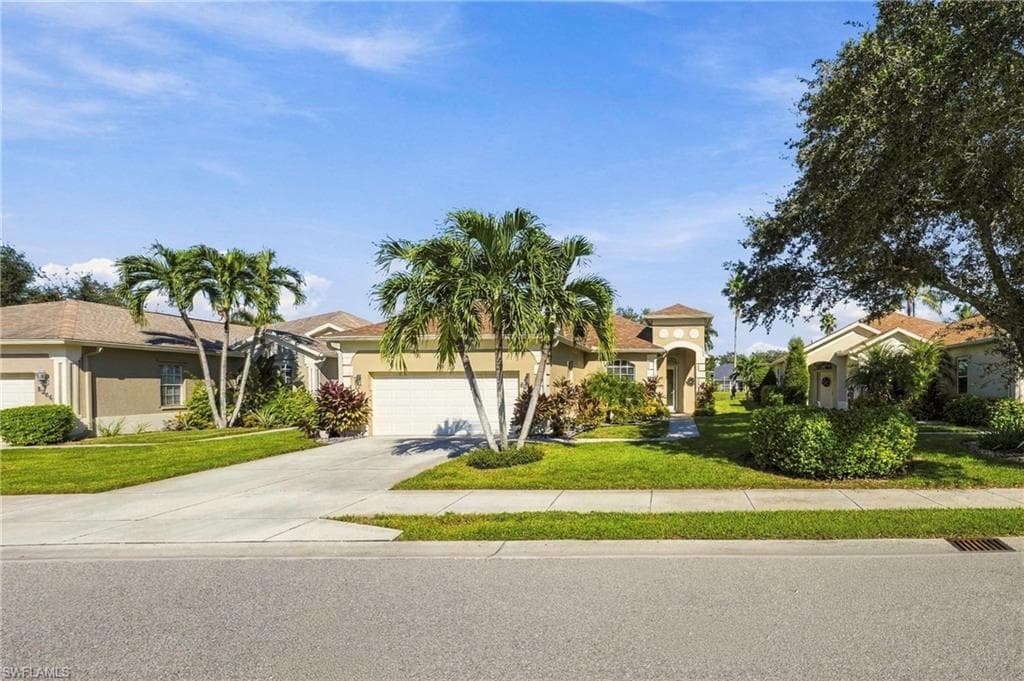 8070 Tauren Ct, Naples, photo 2