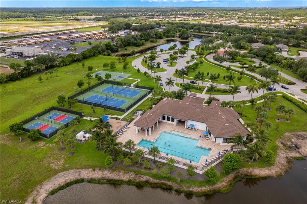 14534 Cantabria Dr, Fort Myers, photo 2
