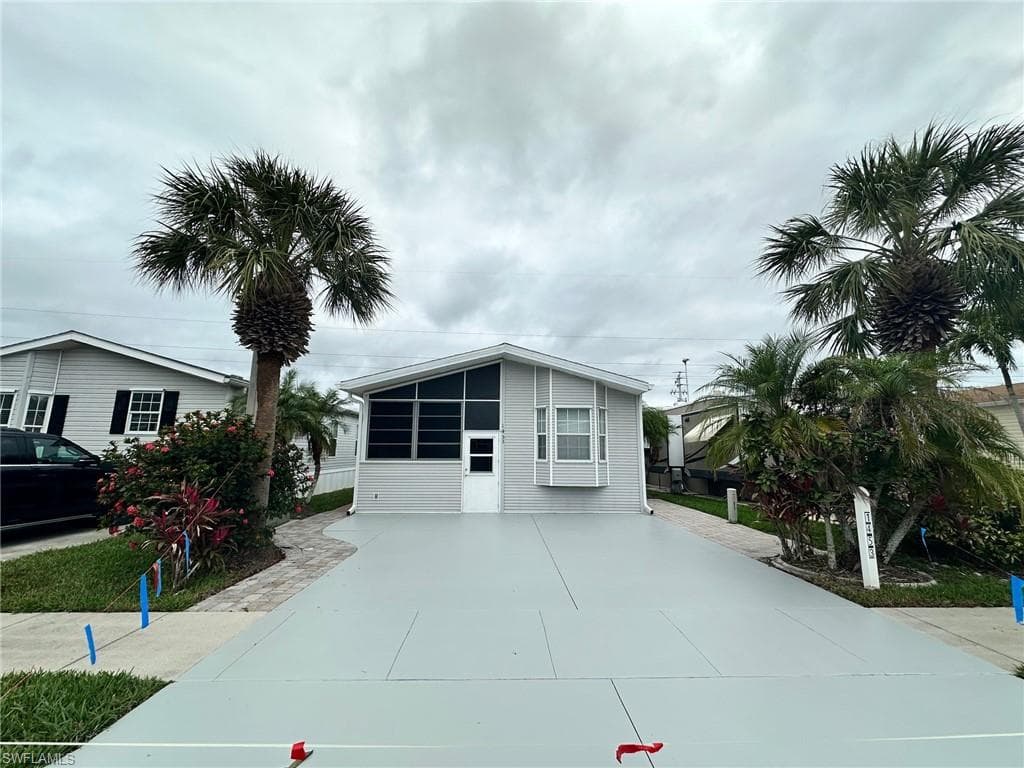 1453 Diamond Lake Cir, Naples, photo 2