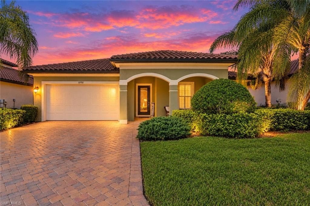 12702 Astor Pl, Fort Myers, photo 2
