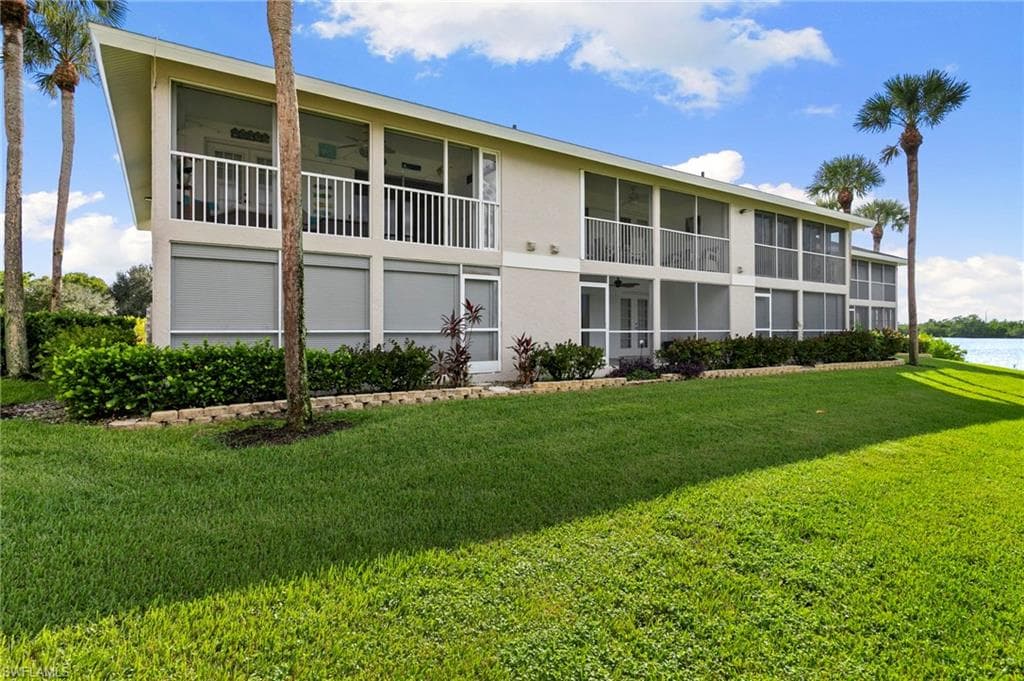1175 Mainsail Dr #715, Naples