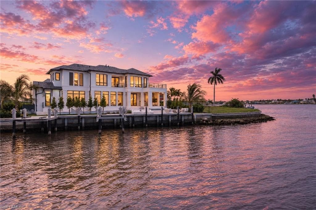 1305 Marlin Dr, Naples, photo 1