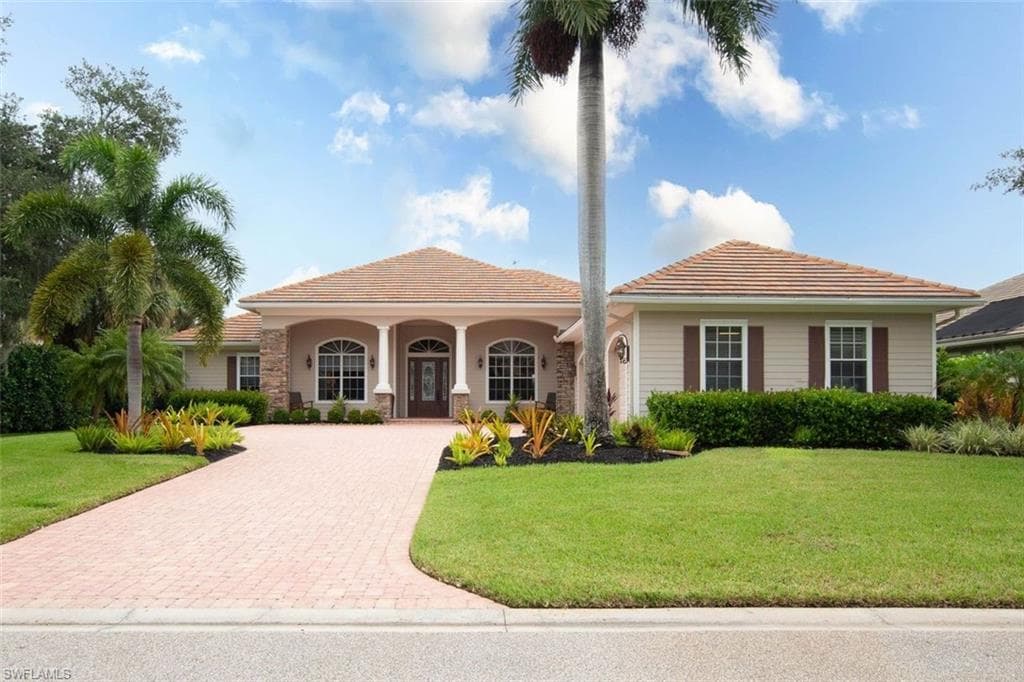 3750 Mossy Oak Dr, Fort Myers, photo 2