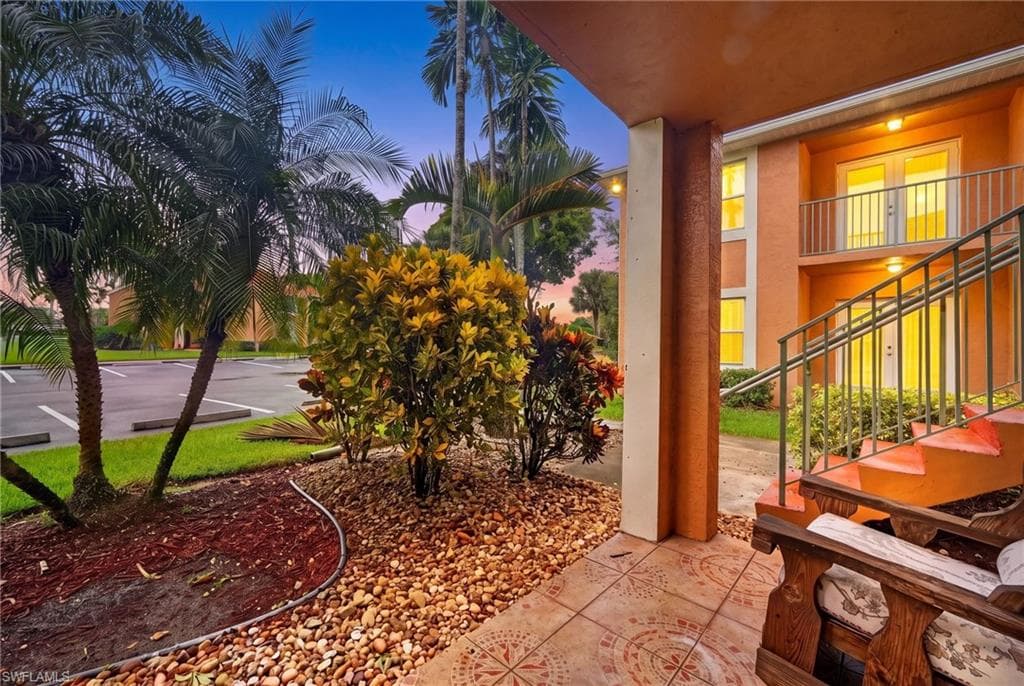 1240 Wildwood Lakes Blvd #101, Naples, photo 2