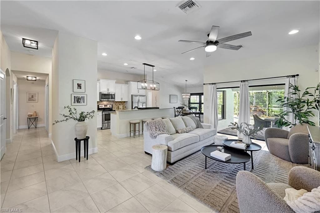 4934 Agualinda Blvd, Cape Coral, photo 3