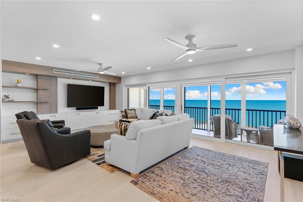 2171 Gulf Shore Blvd #603, Naples, photo 2