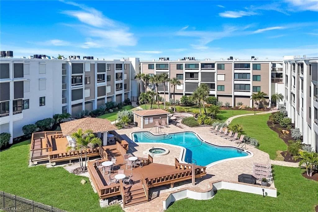 2777 Gulf Dr #309, Sanibel
