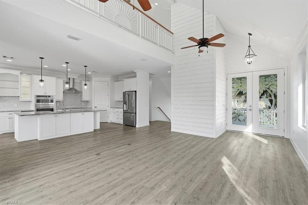 1287 Grand Canal Dr, Naples, photo 3