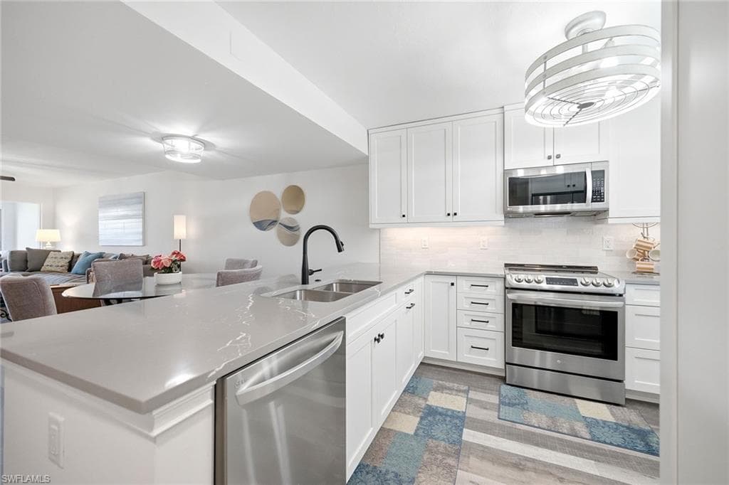 4200 Belair Ln #303, Naples, photo 3