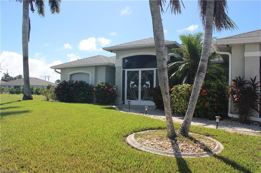 140 31st St, Cape Coral, photo 2
