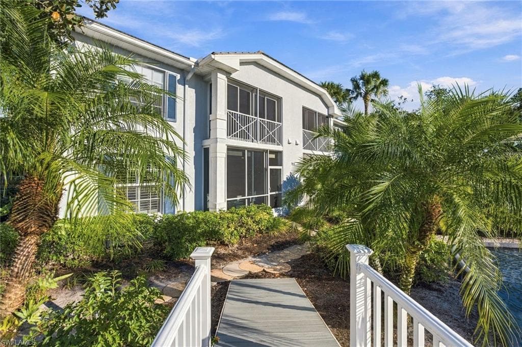 7058 Barrington Cir #102, Naples