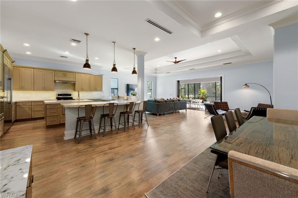 2863 Coco Lakes Dr, Naples, photo 3