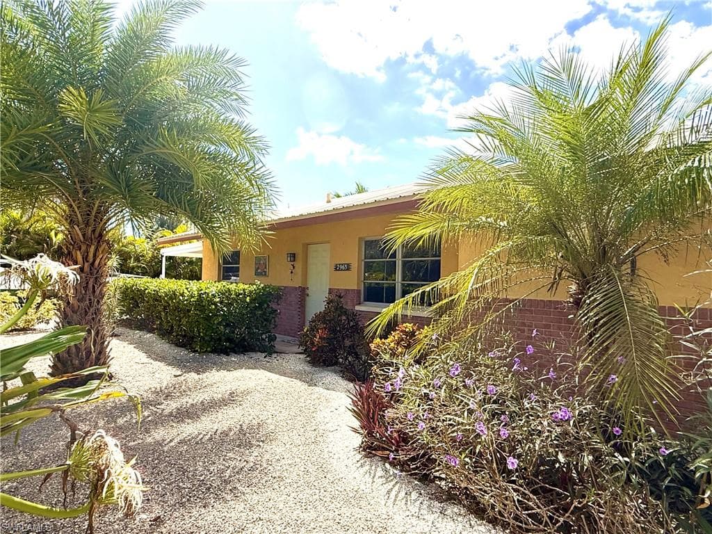 2963 Cussell Dr, St. James City, photo 2