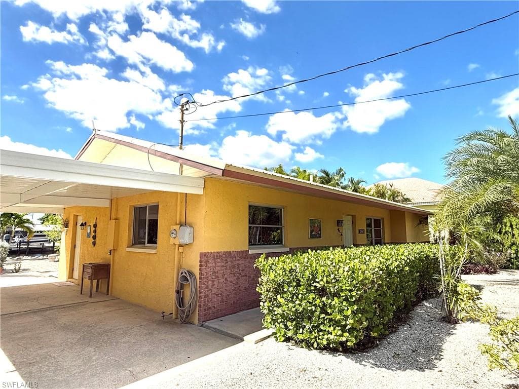 2963 Cussell Dr, St. James City