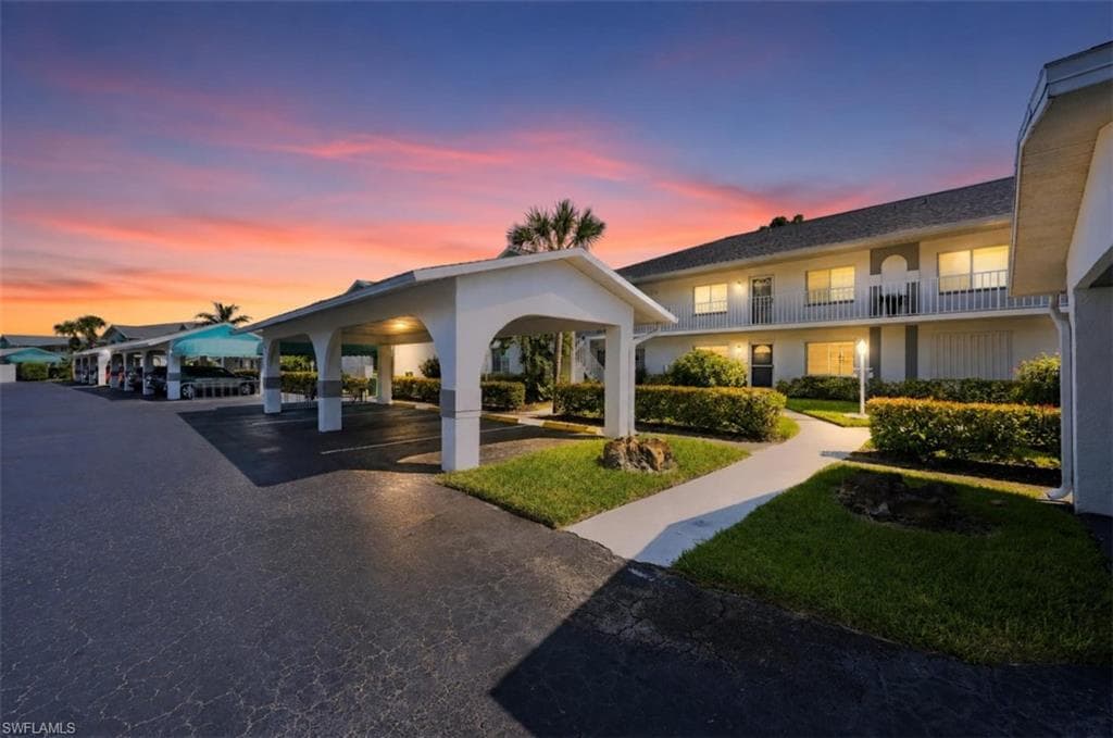 196 Belina Dr #5, Naples
