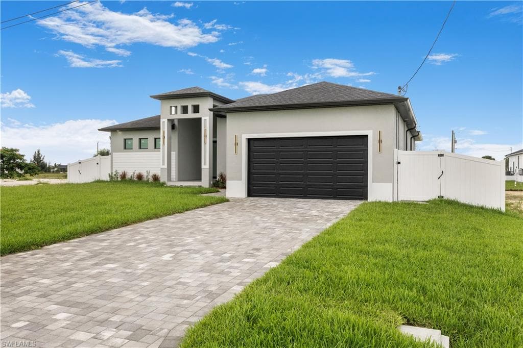 4330 34th St, Cape Coral, photo 2