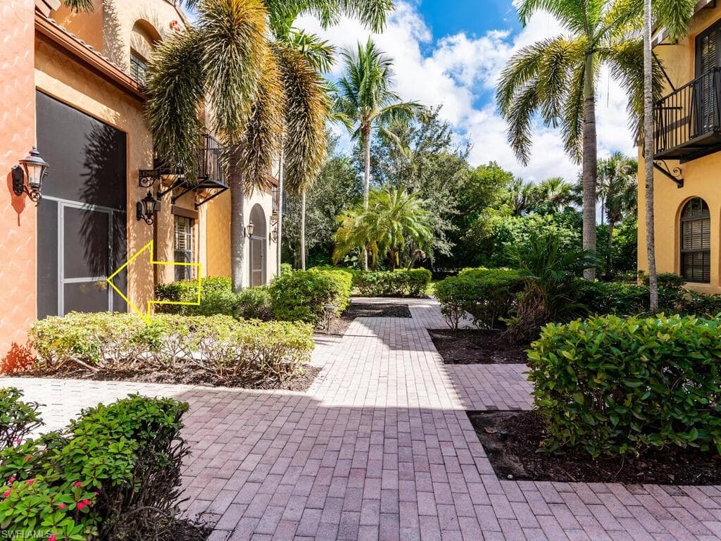 9146 Chula Vista St #12905, Naples, photo 2
