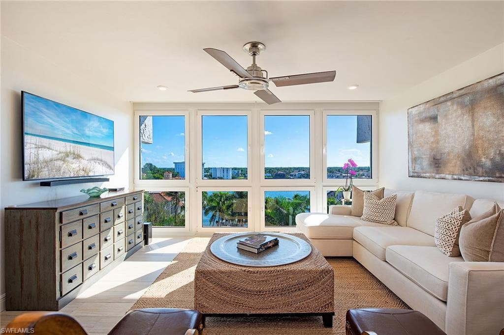 4031 Gulf Shore Blvd #7d, Naples, photo 2