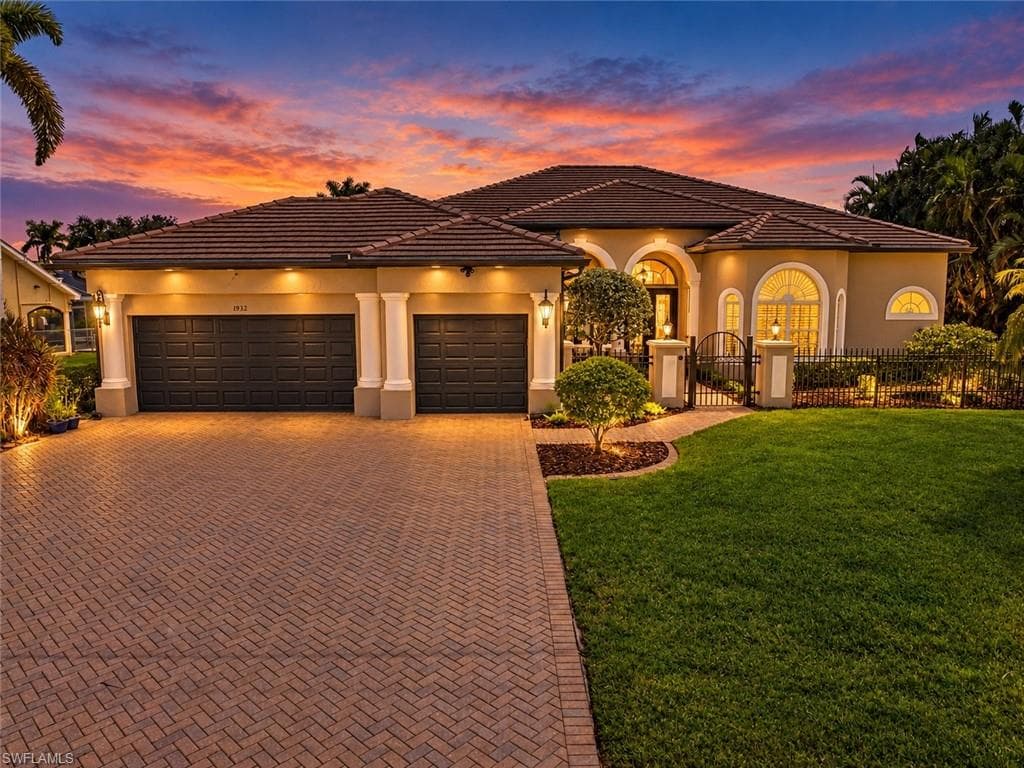 1932 21st St, Cape Coral