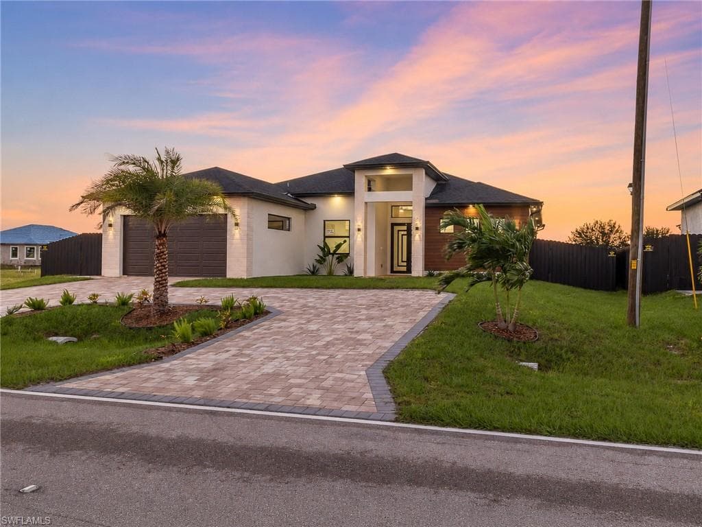 2006 Nelson Rd, Cape Coral, photo 2