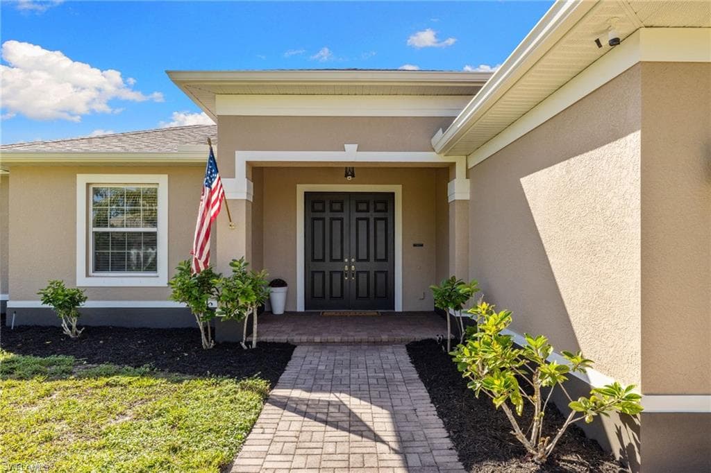4609 Santiago Ln, Bonita Springs, photo 2