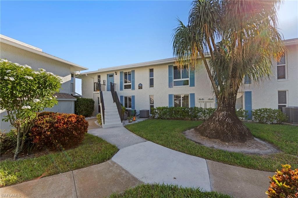 243 Palm Dr #1, Naples, photo 2