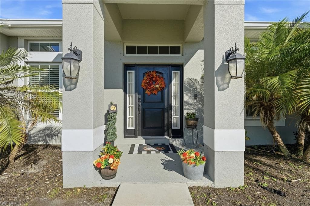 4025 10th Pl, Cape Coral, photo 2