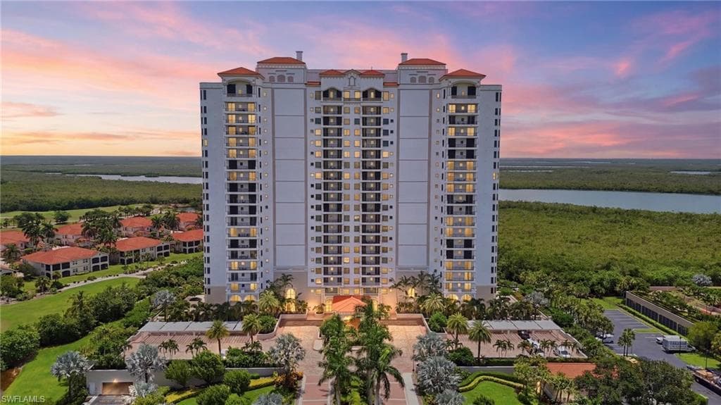 1060 Borghese Ln #2006, Naples