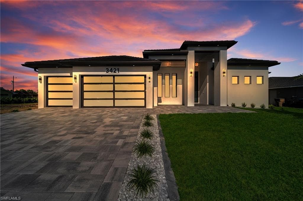 3421 7th Ln, Cape Coral