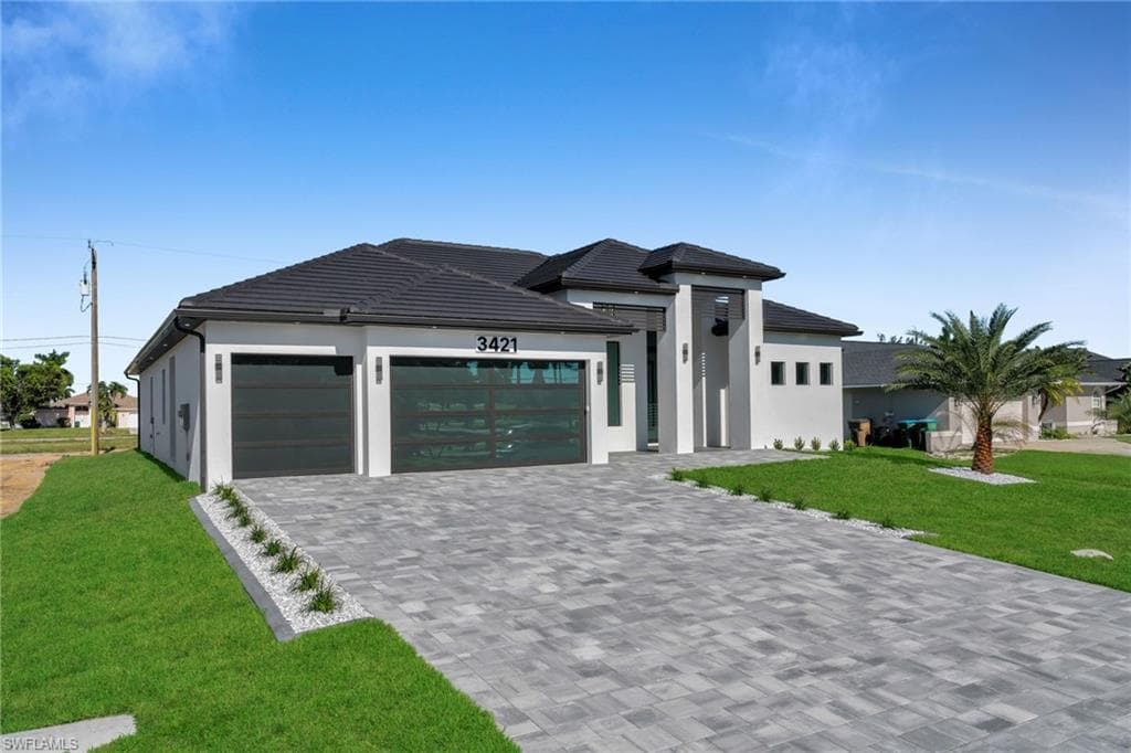 3421 7th Ln, Cape Coral, photo 3