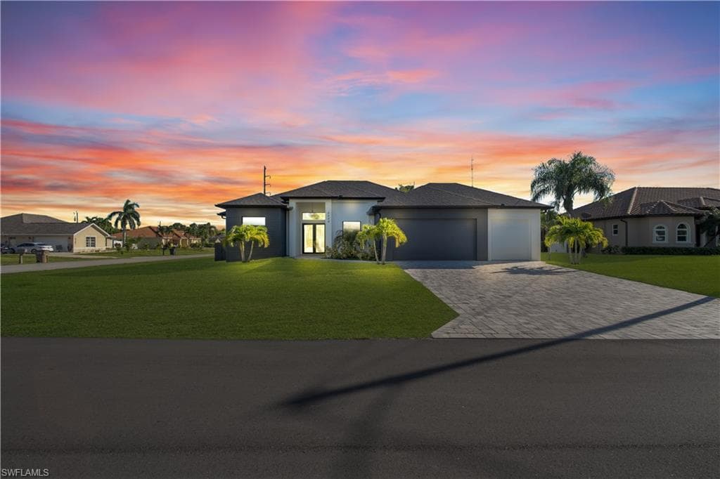 2000 31st Ter, Cape Coral